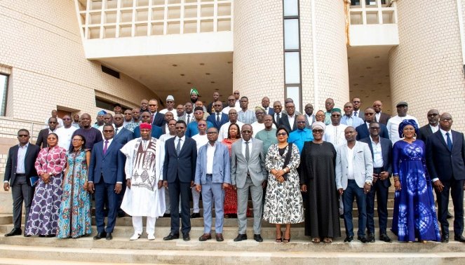 Image supplémentaire pour Machine électorale en ordre