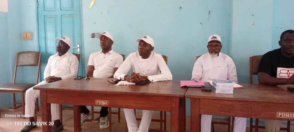 Image supplémentaire pour La coordination départementale du fan-club Romuald WADAGNI en mission à Athiémé