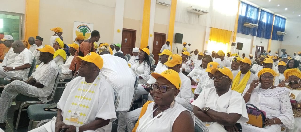 Image supplémentaire pour Djogbénou outille députés et maires pour renforcer la dynamique Wadagni–Talata