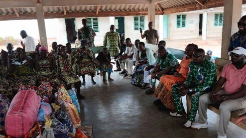 Image supplémentaire pour À Dogbo, l’he Borgia Santos Tawes N’BOUKE au secours des plus vulnérables