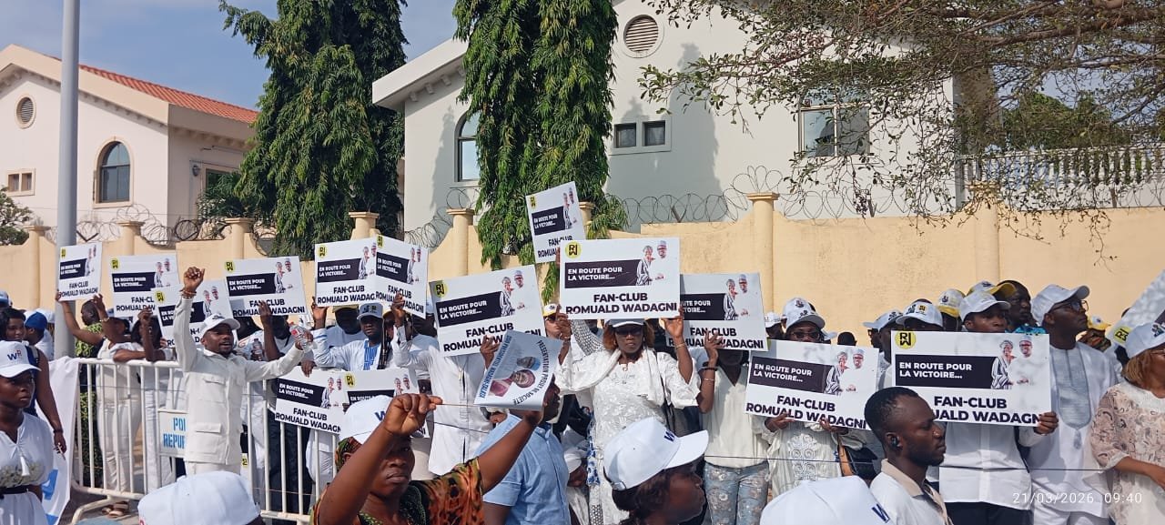 Image supplémentaire pour Le fan-club Romuald WADAGNI fait une mobilisation terrible