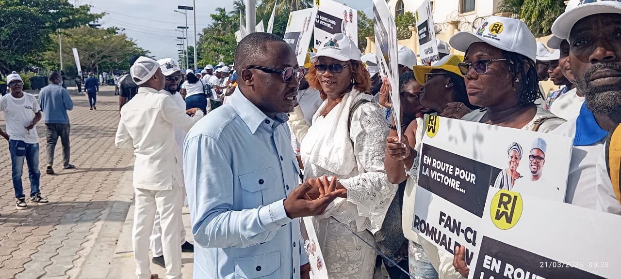 Image supplémentaire pour Le fan-club Romuald WADAGNI fait une mobilisation terrible