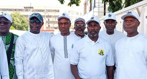 Image supplémentaire pour Soglo bénit le fan-club Romuald Wadagni