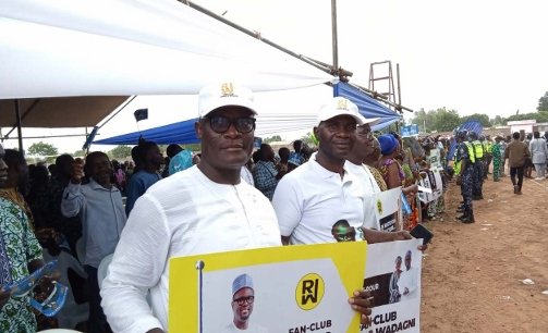 Image supplémentaire pour Le fan-club Romuald WADAGNI impressionne à Tchaourou, Savè, Savalou et Dassa