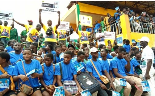 Image supplémentaire pour Le fan-club Romuald WADAGNI impressionne à Tchaourou, Savè, Savalou et Dassa