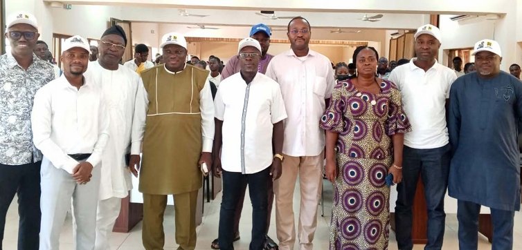 Le fan-club Romuald WADAGNI mobilise massivement à l’IMSP