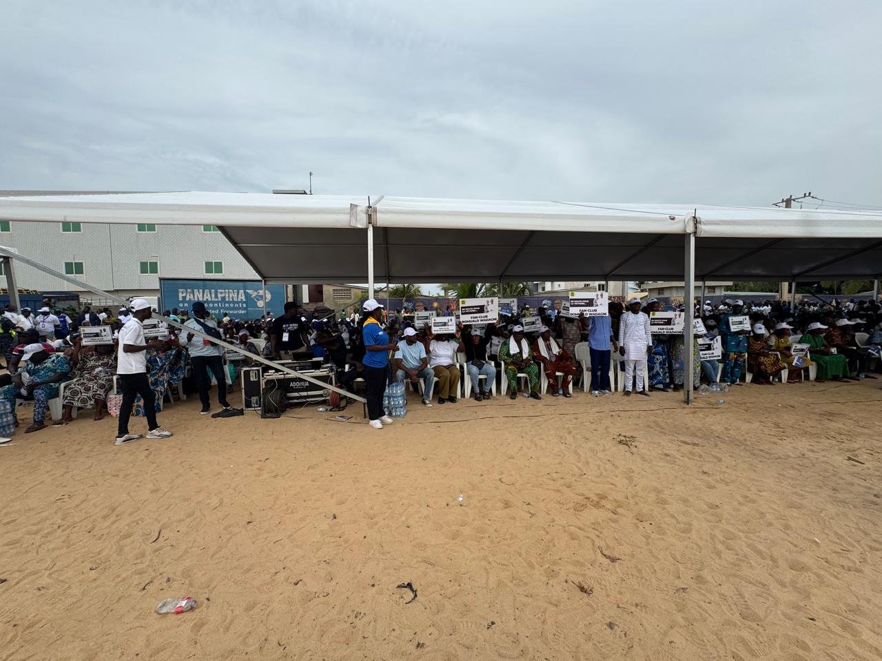 Image supplémentaire pour Le duo WADAGNI – TALATA accueilli en grande pompe par les mouvements de soutien