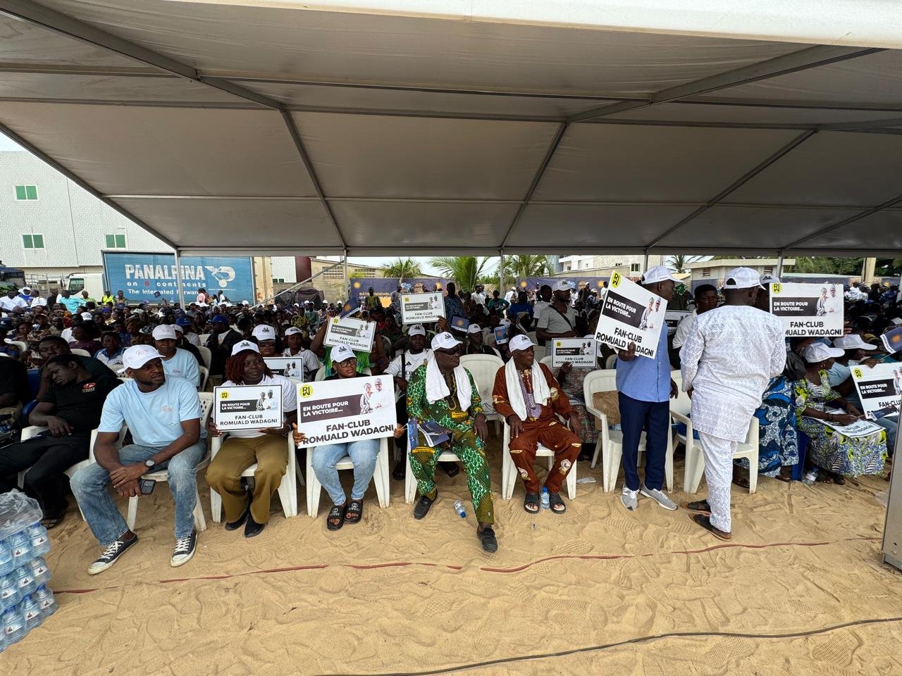 Image supplémentaire pour Le duo WADAGNI – TALATA accueilli en grande pompe par les mouvements de soutien