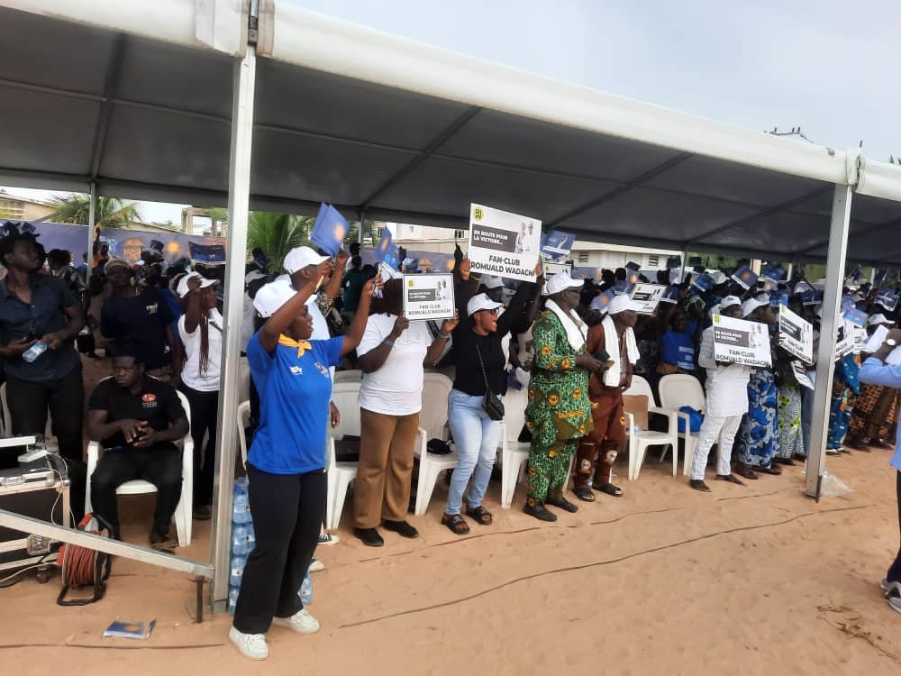 Image supplémentaire pour Le fan-club RoW en première ligne pour un accueil triomphal