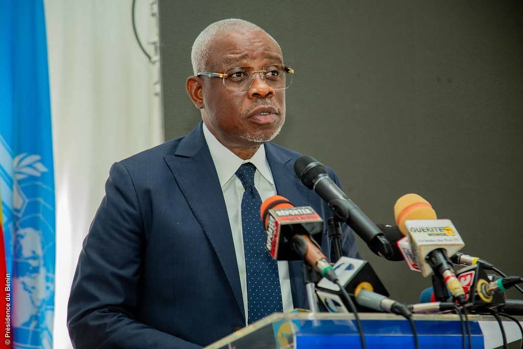 Interdiction ignorée : les salles en bâches prolifèrent