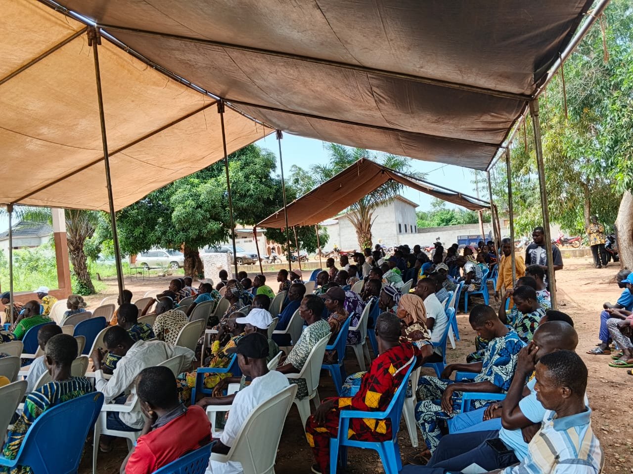 Image supplémentaire pour L’He Amoussou Sossou Bernard remercie les populations de Dékanmey à Kpomassè