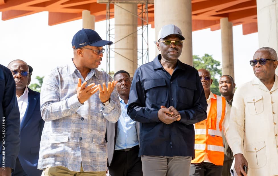 Image supplémentaire pour Djogbénou salue la qualité des travaux