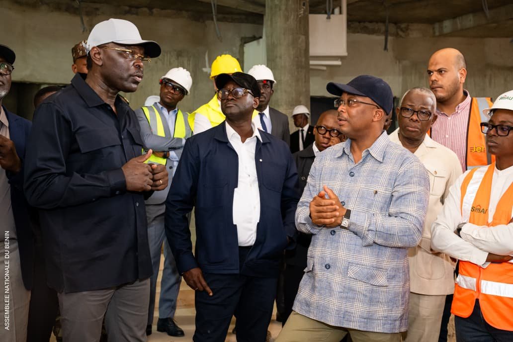 Image supplémentaire pour Djogbénou salue la qualité des travaux