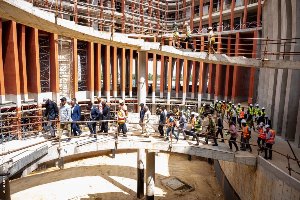 Image supplémentaire pour Djogbénou salue la qualité des travaux