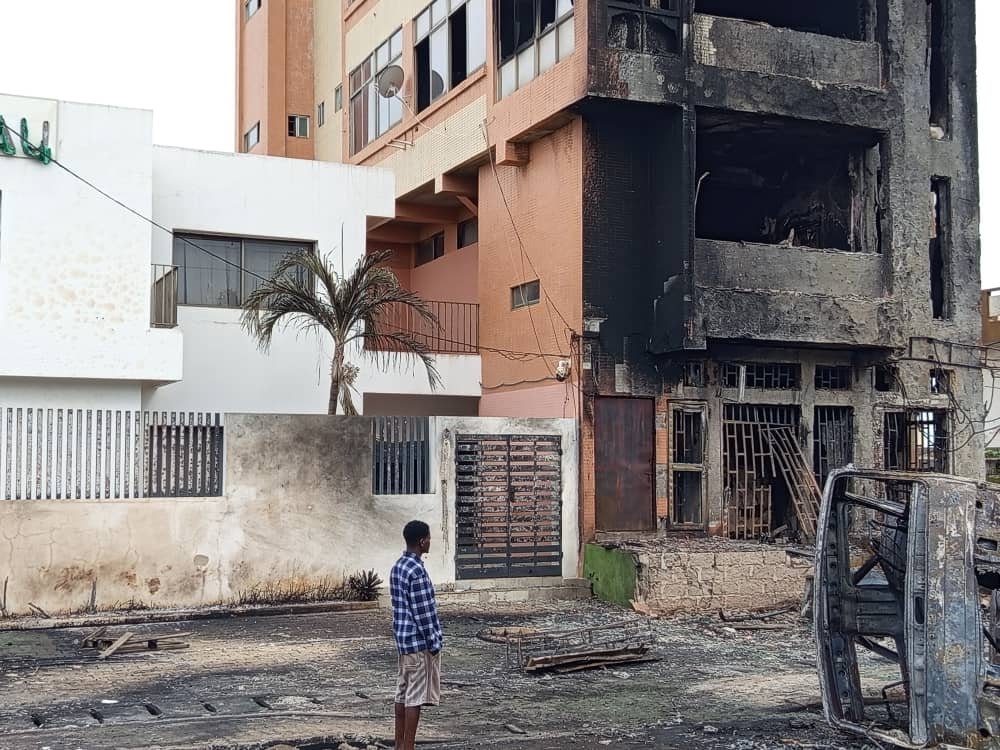 Image supplémentaire pour Un violent incendie ravage plusieurs sites à Porto-Novo