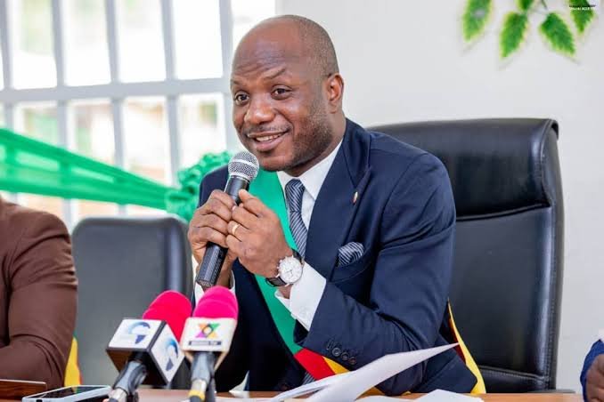 Lotissement à Sèmè-Podji : le maire Thomas Singbo ouvre le dialogue avec les citoyens