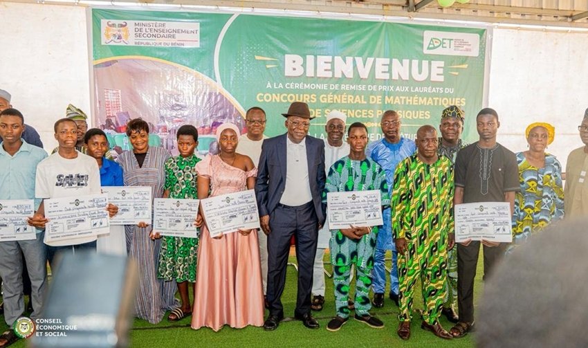 Abdoulaye Bio Tchané aux jeunes talents : « Le pays compte sur vous »
