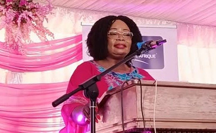 OCTOBRE ROSE AU BÉNIN : L’HE CLAUDINE  PRUDENCIO ET LA FONDATION ESPACE AFRIQUE ENGAGÉES POUR LA SENSIBILISATION CONTRE LE CANCER DU SEIN